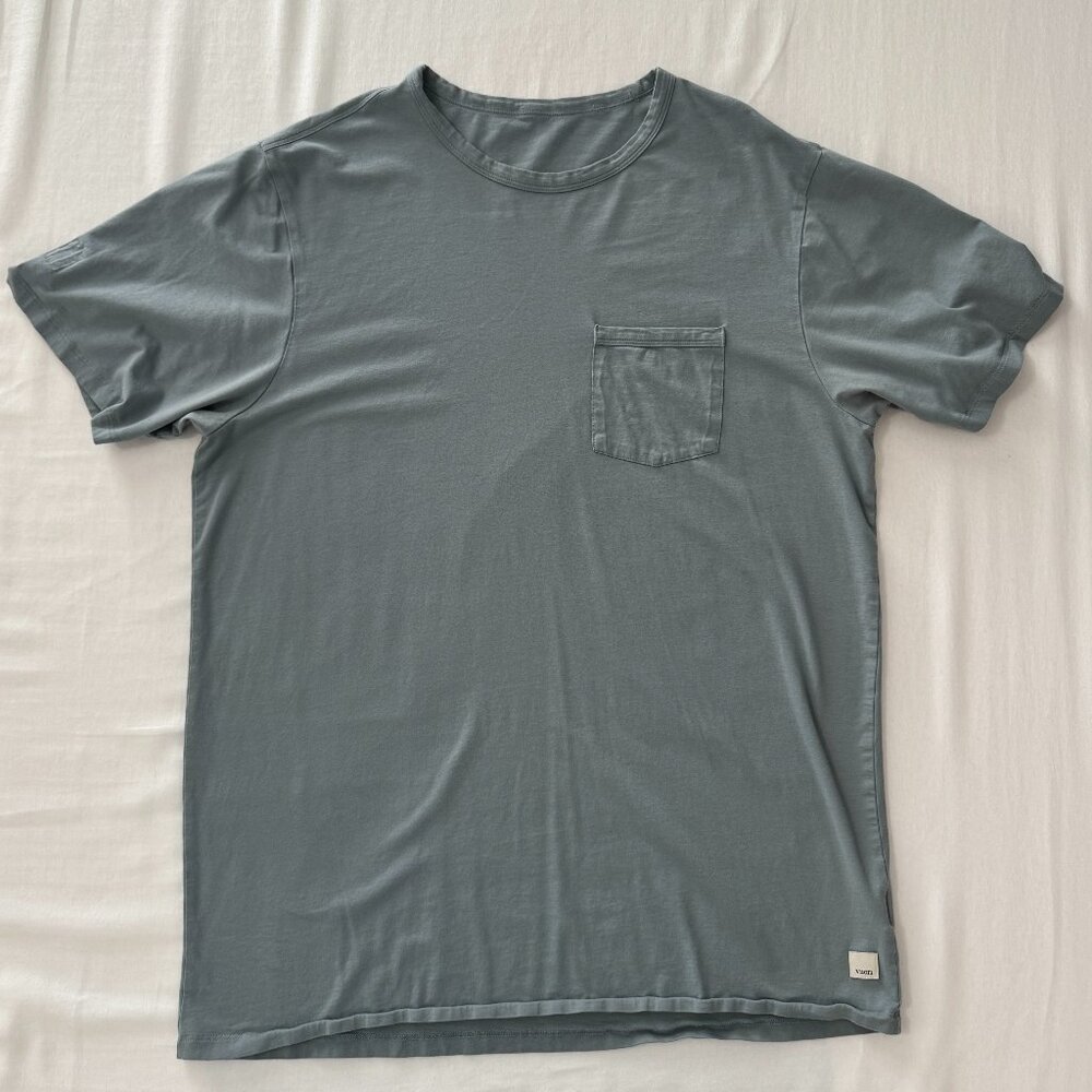 Vuori Men's Feather Pocket Tee Shirt Large NEW!